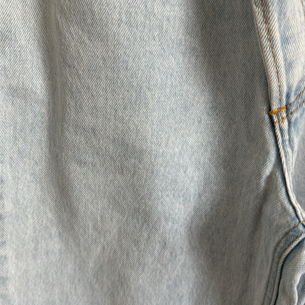 Glassons Gathered Front Light Wash Jeans - Picture 5 of 9